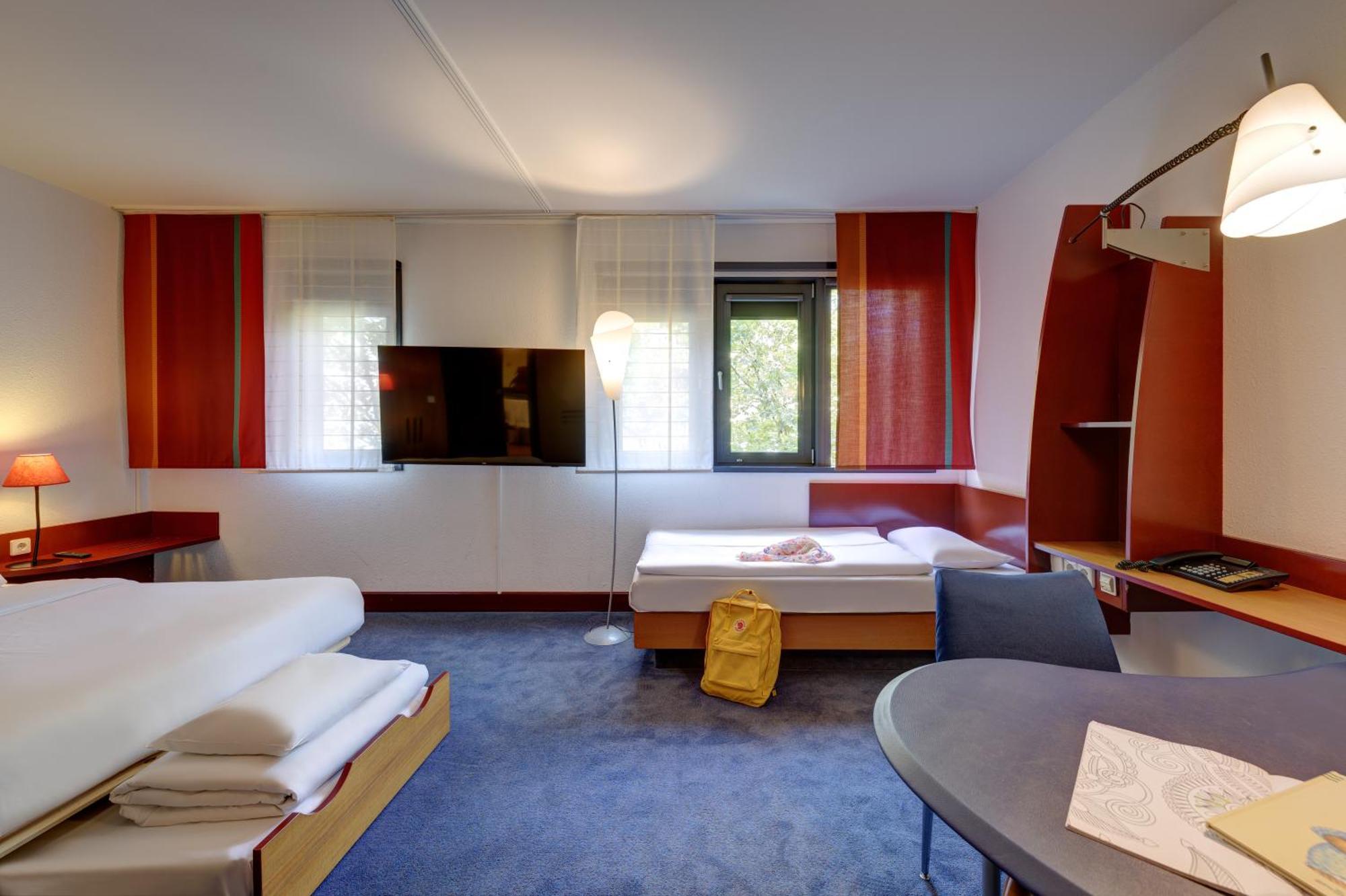 Novotel Suites München Parkstadt Schwabing Exterior foto
