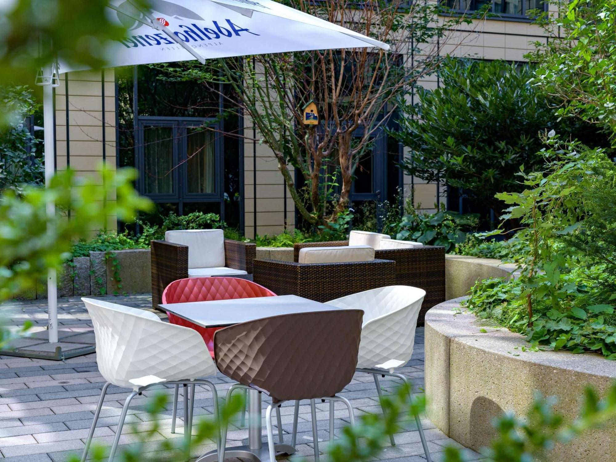 Novotel Suites München Parkstadt Schwabing Exterior foto